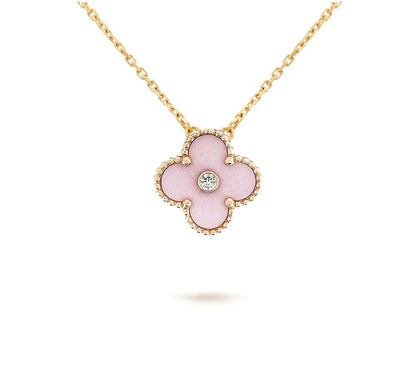 [Saipan]LIMITED EDITION CHRISTMAS CLOVER FLOWER NECKLACE - 15MM ANNUAL COLLECTIBLE PENDANT