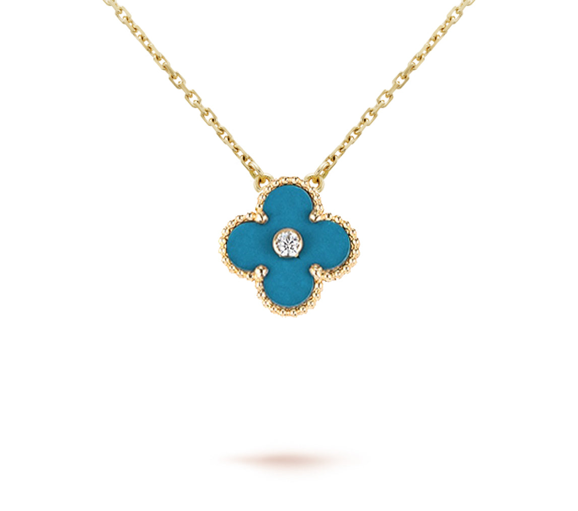 [Saipan]LIMITED EDITION CHRISTMAS CLOVER FLOWER NECKLACE - 15MM ANNUAL COLLECTIBLE PENDANT