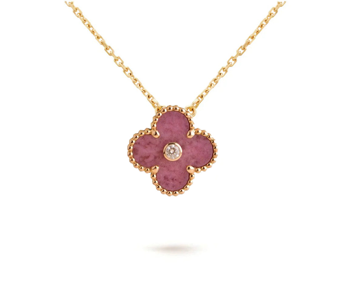 [Saipan]LIMITED EDITION CHRISTMAS CLOVER FLOWER NECKLACE - 15MM ANNUAL COLLECTIBLE PENDANT