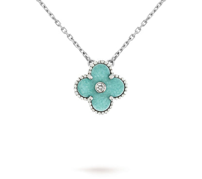 [Saipan]LIMITED EDITION CHRISTMAS CLOVER FLOWER NECKLACE - 15MM ANNUAL COLLECTIBLE PENDANT