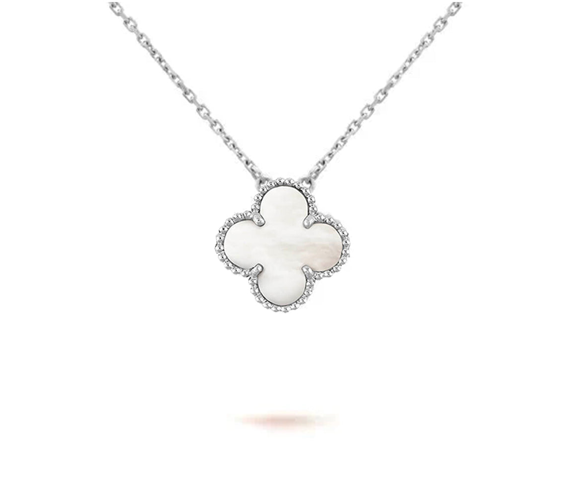 [Saipan]15MM CLOVER FLOWER PENDANT NECKLACE WHITE GOLD COLLECTION