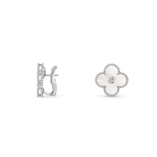 [Saipan]15MM CLOVER FLOWER STUD EARRINGS DIAMOND-WHITE GOLD COLLECTION