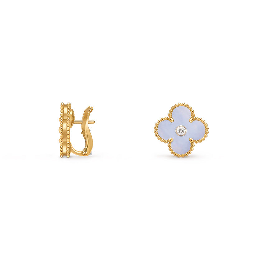 [Saipan]15MM CLOVER FLOWER STUD EARRINGS DIAMOND-GOLD COLLECTION