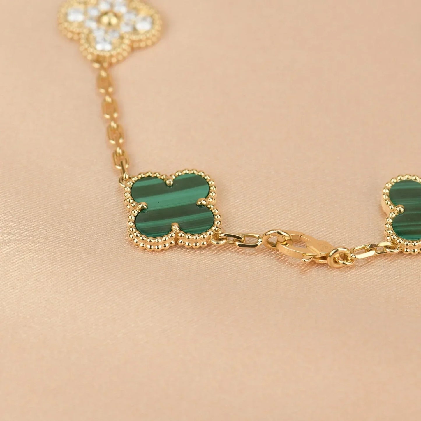 [Saipan]LUCKY CLOVER 5-MOTIF BRACELET - MALACHITE COLLECTION