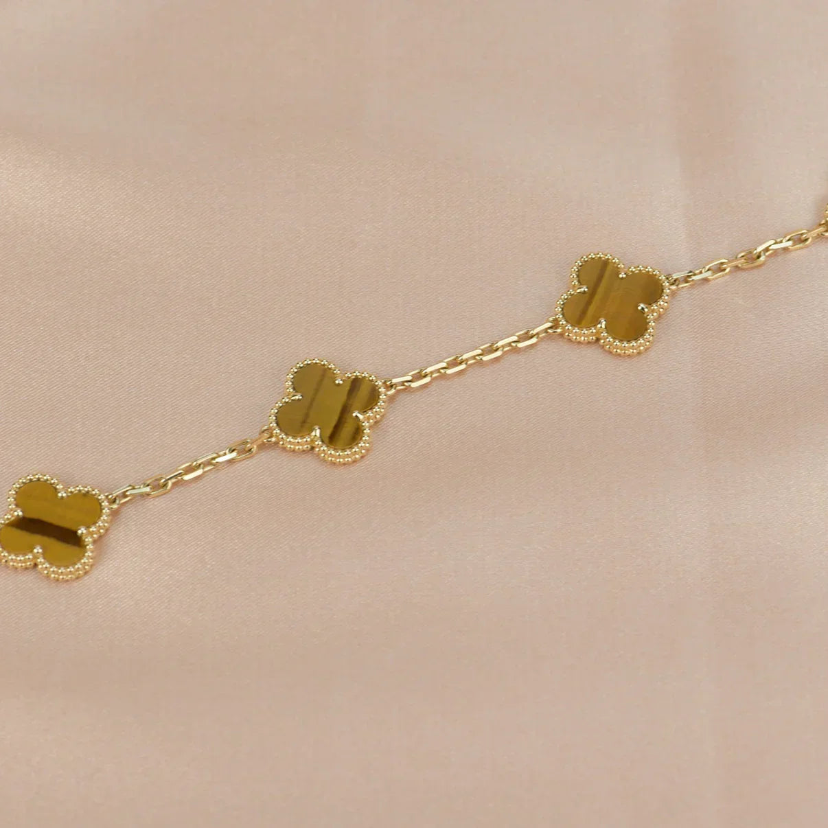 [Saipan]LUCKY CLOVER 5-MOTIF BRACELET -  TIGER’S EYE COLLECTION