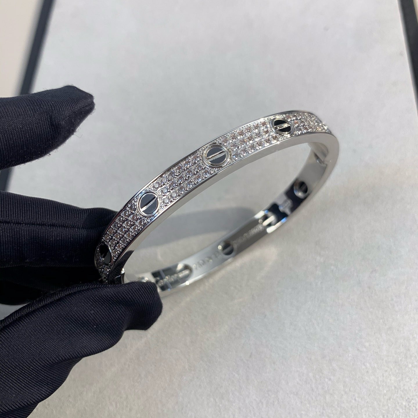 [Saipan]CLASSIC 6.1MM LOVE BANGLE - DIAMOND PAVÉ & BLACK CERAMIC