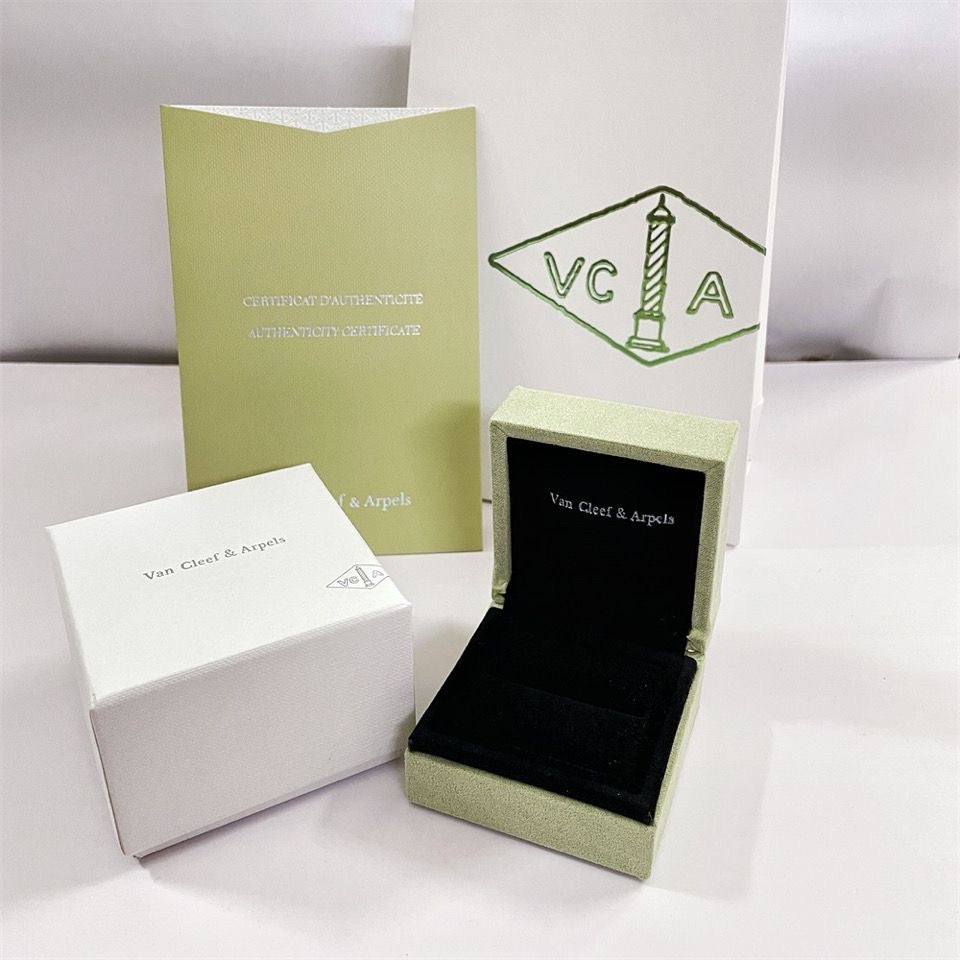 [Saipan]CLOVER BRAND JEWELRY BOX