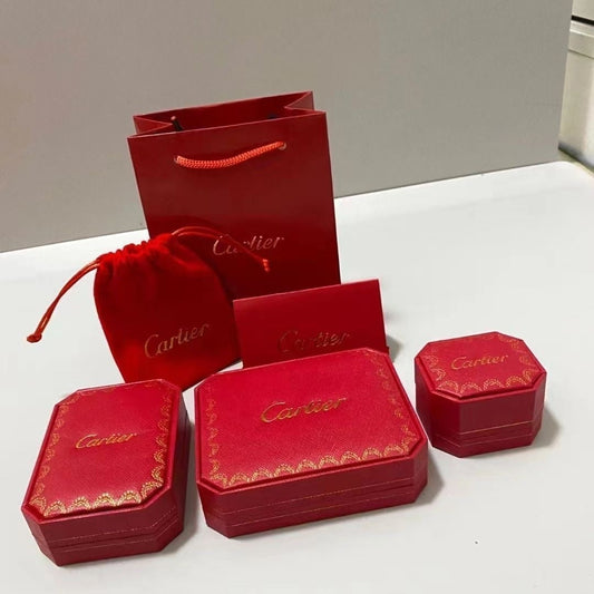 [Saipan]LOVE & CLOU BRAND JEWELRY BOX