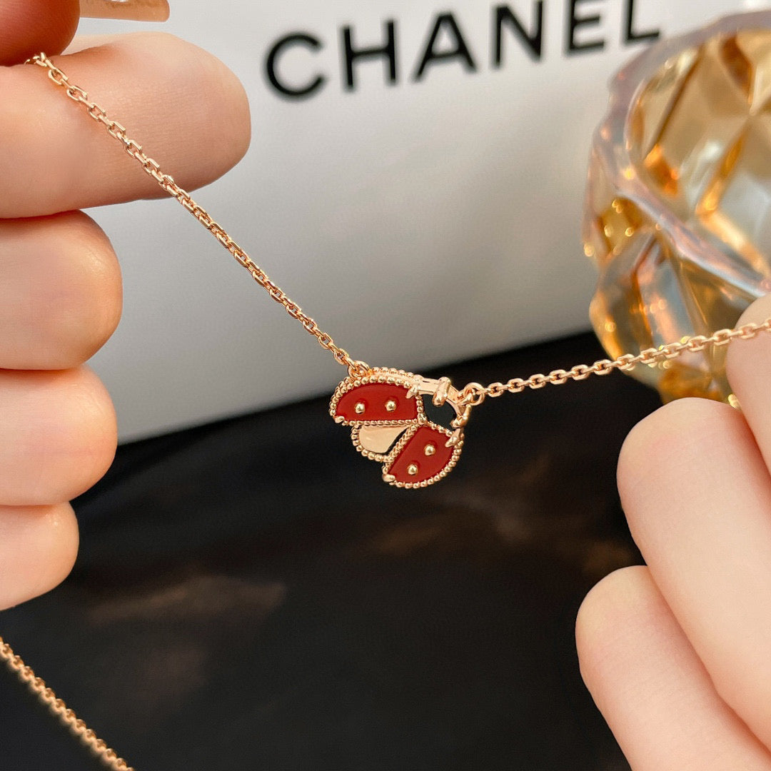 [Saipan]LUCKY CARNELIAN LADYBUG CHARM NECKLACE