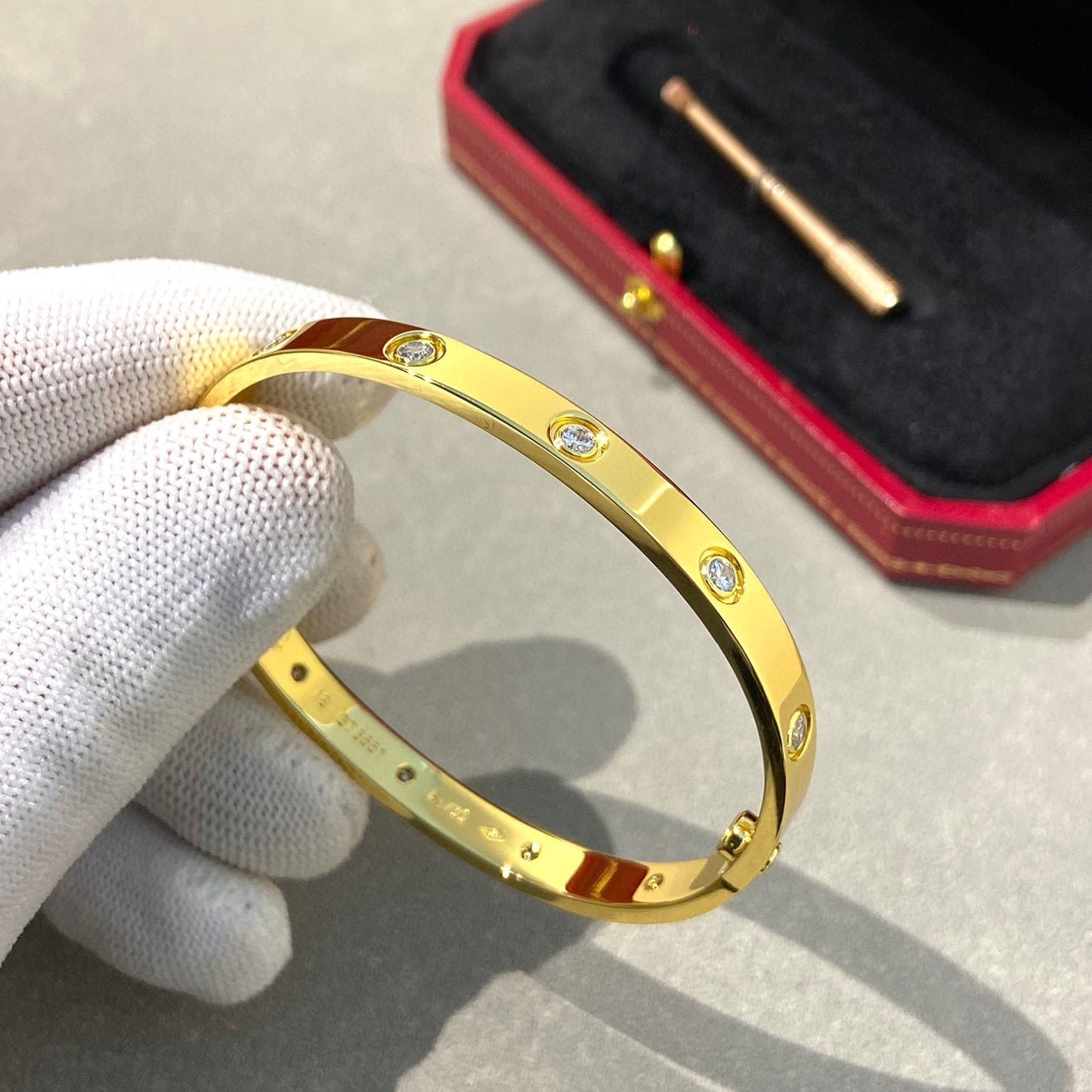 [Saipan]CLASSIC 6.1MM LOVE BANGLE - 10-DIAMOND