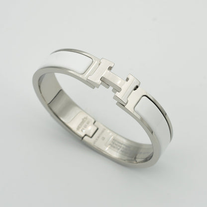 [Saipan]H WHITE BRACELET