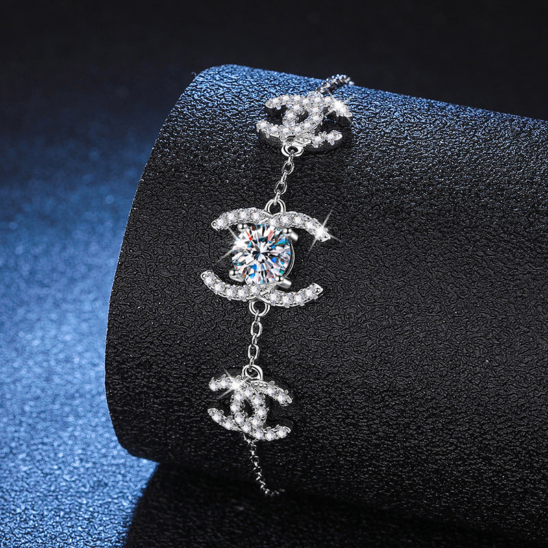 [Saipan]CLASSIC INTERLOCKING MOISSANITE BRACELET