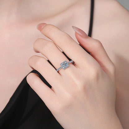 [Saipan]DAINTY SUGAR-CUBE MOISSANITE RING