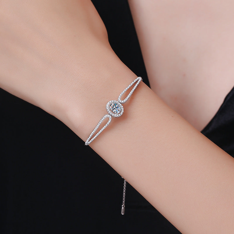[Saipan]"PIGEON'S EGG" TEARDROP MOISSANITE BRACELET