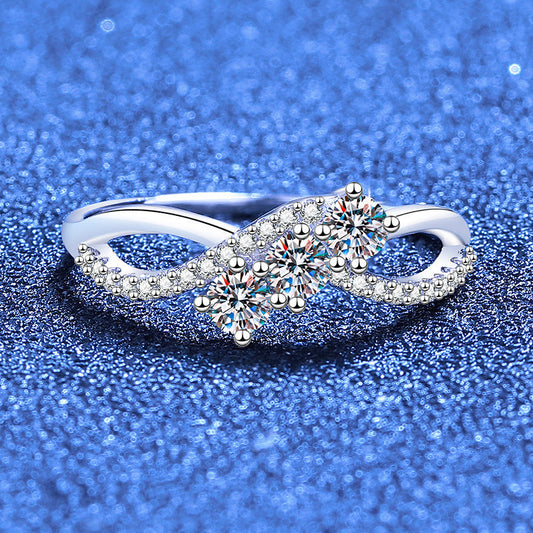 [Saipan]INTERTWINING LOVE MOISSANITE RING