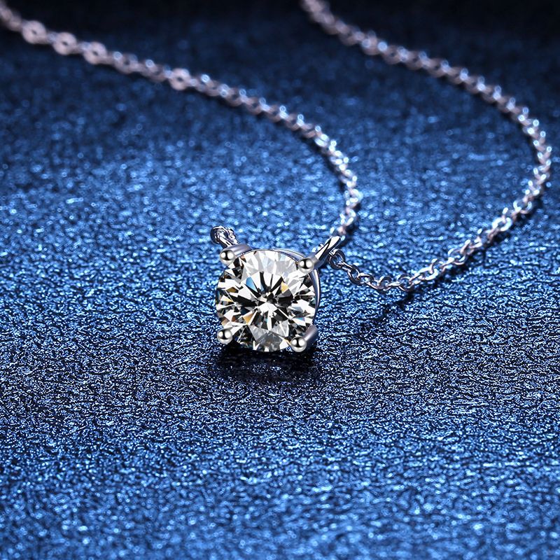 [Saipan]CLASSIC FOUR-PRONG SOLITAIRE MOISSANITE NECKLACE