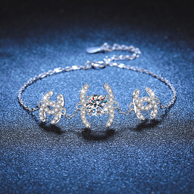 [Saipan]CLASSIC INTERLOCKING MOISSANITE BRACELET