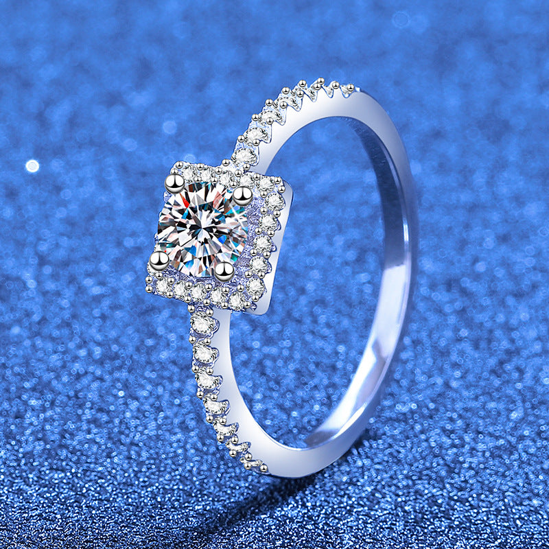 [Saipan]DAINTY SUGAR-CUBE MOISSANITE RING