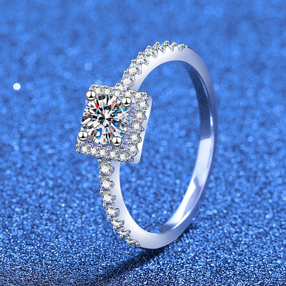 [Saipan]DAINTY SUGAR-CUBE MOISSANITE RING