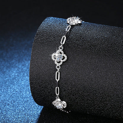 [Saipan]TRIPLE-CLOVER MOISSANITE BRACELET