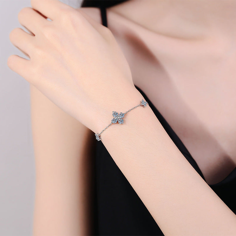 [Saipan]CLOVER LUCKY CHARM MOISSANITE BRACELET
