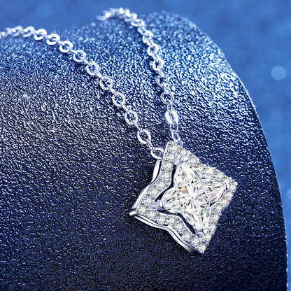 [Saipan]STAR-CLOVER MOISSANITE NECKLACE