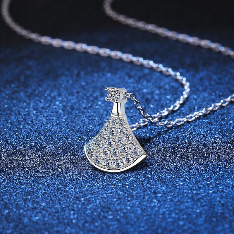 [Saipan]ELEGANT FAN-SHAPED MOISSANITE PENDANT NECKLACE