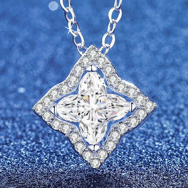 [Saipan]STAR-CLOVER MOISSANITE NECKLACE