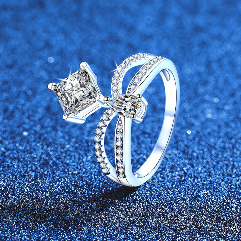 [Saipan]ELEGANT DOUBLE-TWISTED MOISSANITE RING