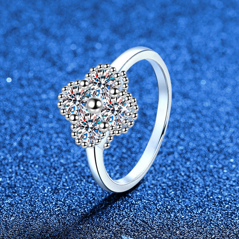 [Saipan]ELEGANT FOUR-LEAF CLOVER MOISSANITE RING
