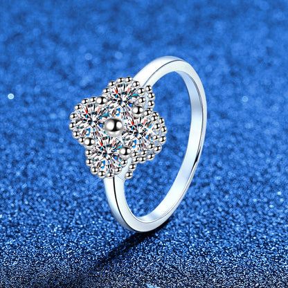 [Saipan]ELEGANT FOUR-LEAF CLOVER MOISSANITE RING