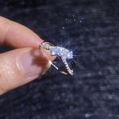 [Saipan]INTERTWINING LOVE MOISSANITE RING