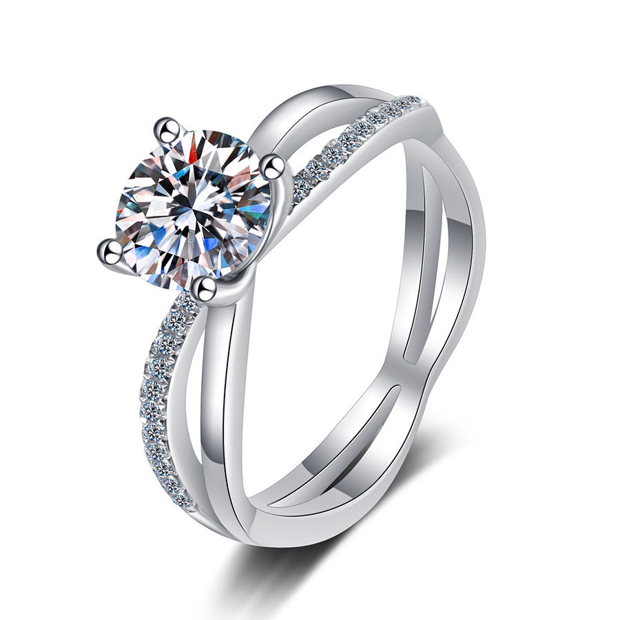[Saipan]ELEGANT 4-PRONG CROSSOVER MOISSANITE ENGAGEMENT RING