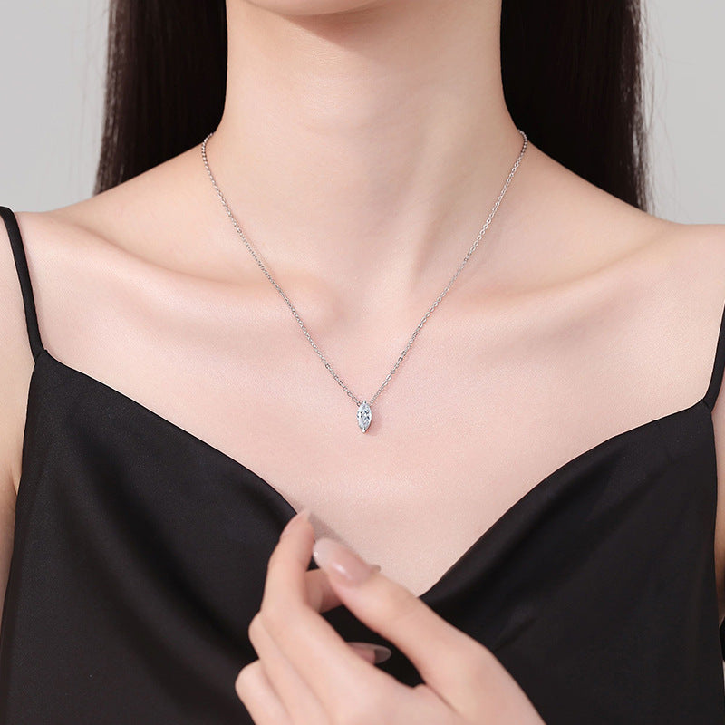[Saipan]SOPHISTICATED MARQUISE-CUT MOISSANITE PENDANT NECKLACE