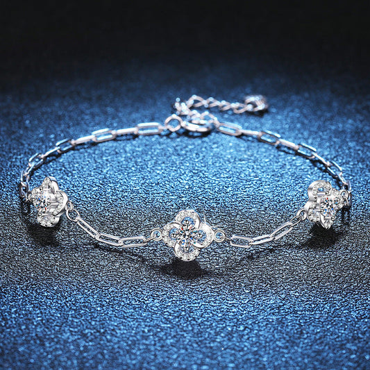 [Saipan]TRIPLE-CLOVER MOISSANITE BRACELET