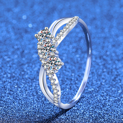 [Saipan]INTERTWINING LOVE MOISSANITE RING