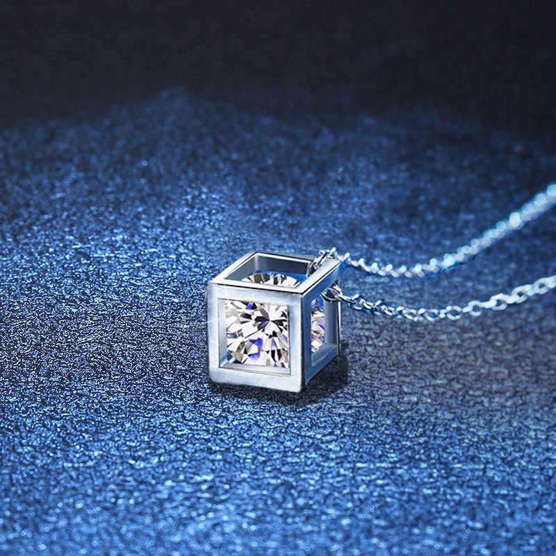 [Saipan]GEOMETRIC SUGAR-CUBE MOISSANITE NECKLACE