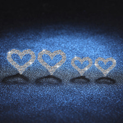 [Saipan]SPARKLING HEART-SHAPED MOISSANITE STUD EARRINGS