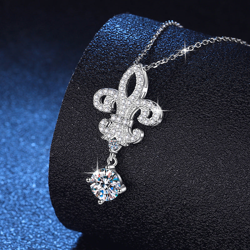 [Saipan]ROYAL FLEUR-DE-LIS MOISSANITE PENDANT NECKLACE