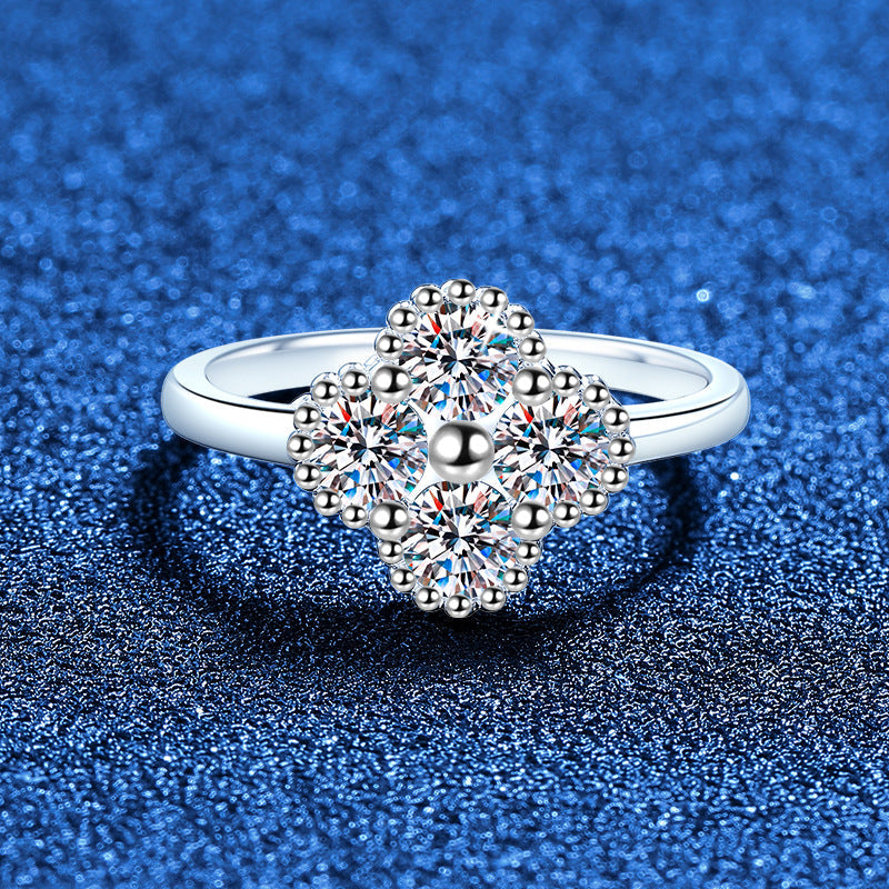 [Saipan]ELEGANT FOUR-LEAF CLOVER MOISSANITE RING