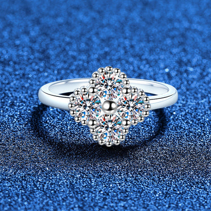 [Saipan]ELEGANT FOUR-LEAF CLOVER MOISSANITE RING