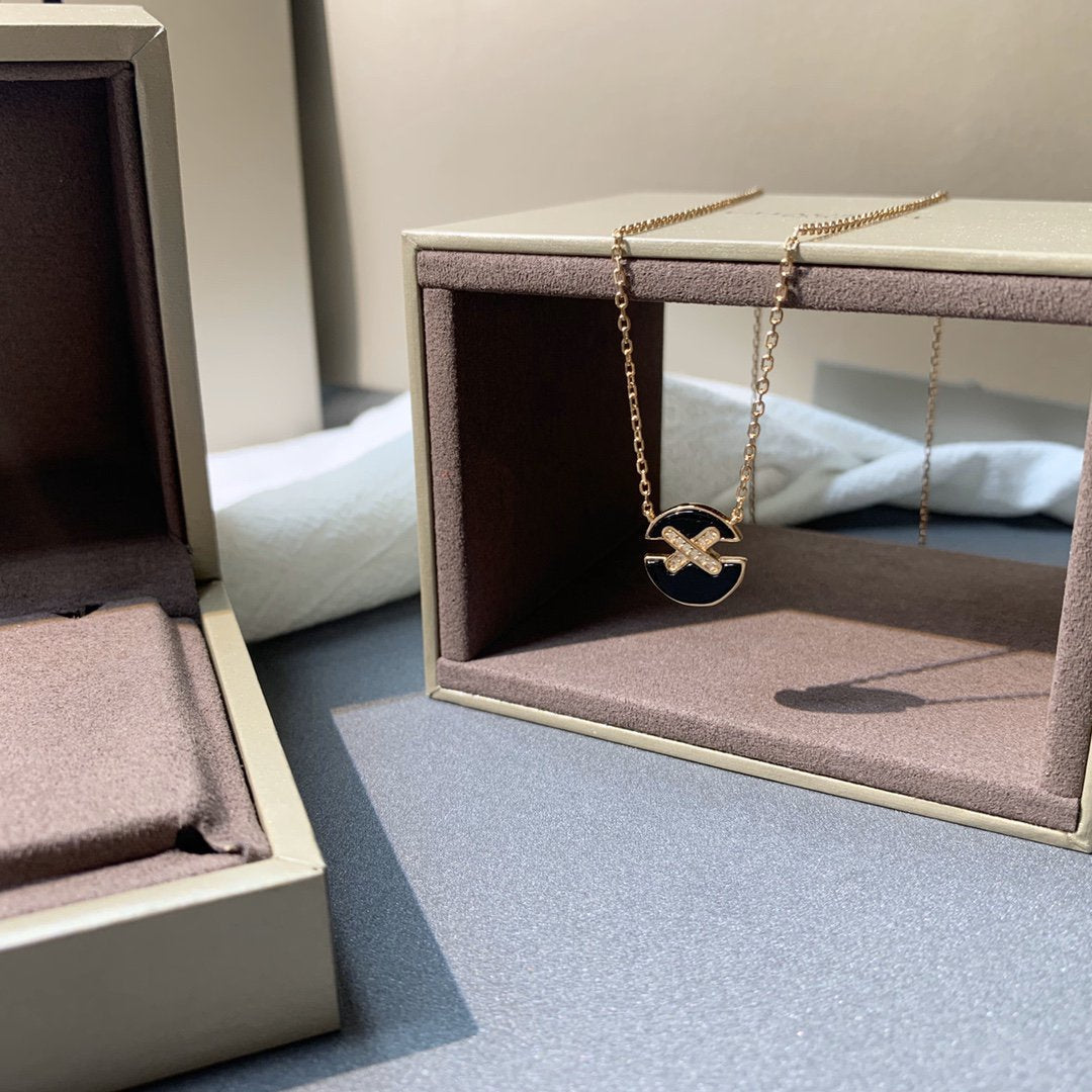 [Saipan]JEUX DE ROSE GOLD DIAMOND NECKLACE