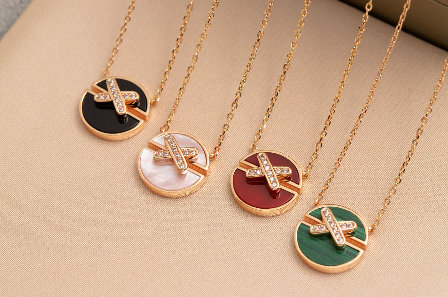 [Saipan]JEUX DE ROSE GOLD DIAMOND NECKLACE