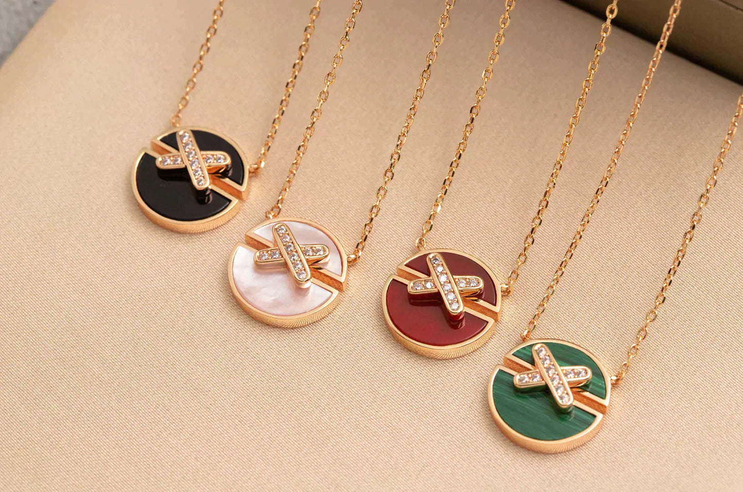 [Saipan]JEUX DE ROSE GOLD DIAMOND NECKLACE
