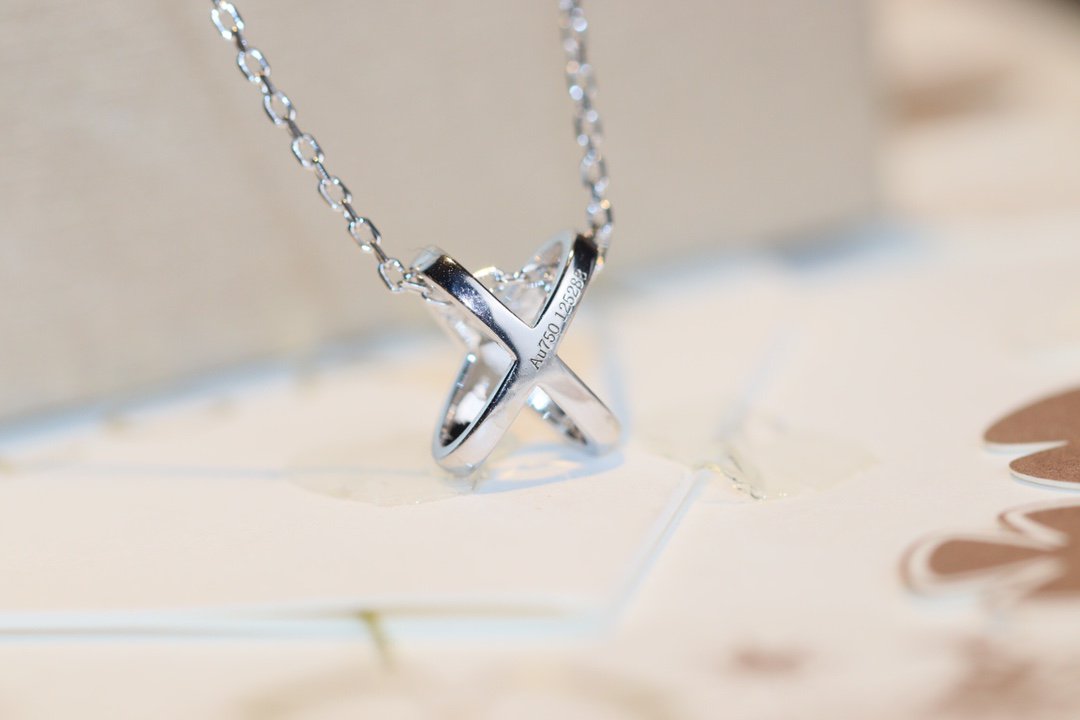 [Saipan]JEUX DE DIAMOND NECKLACE