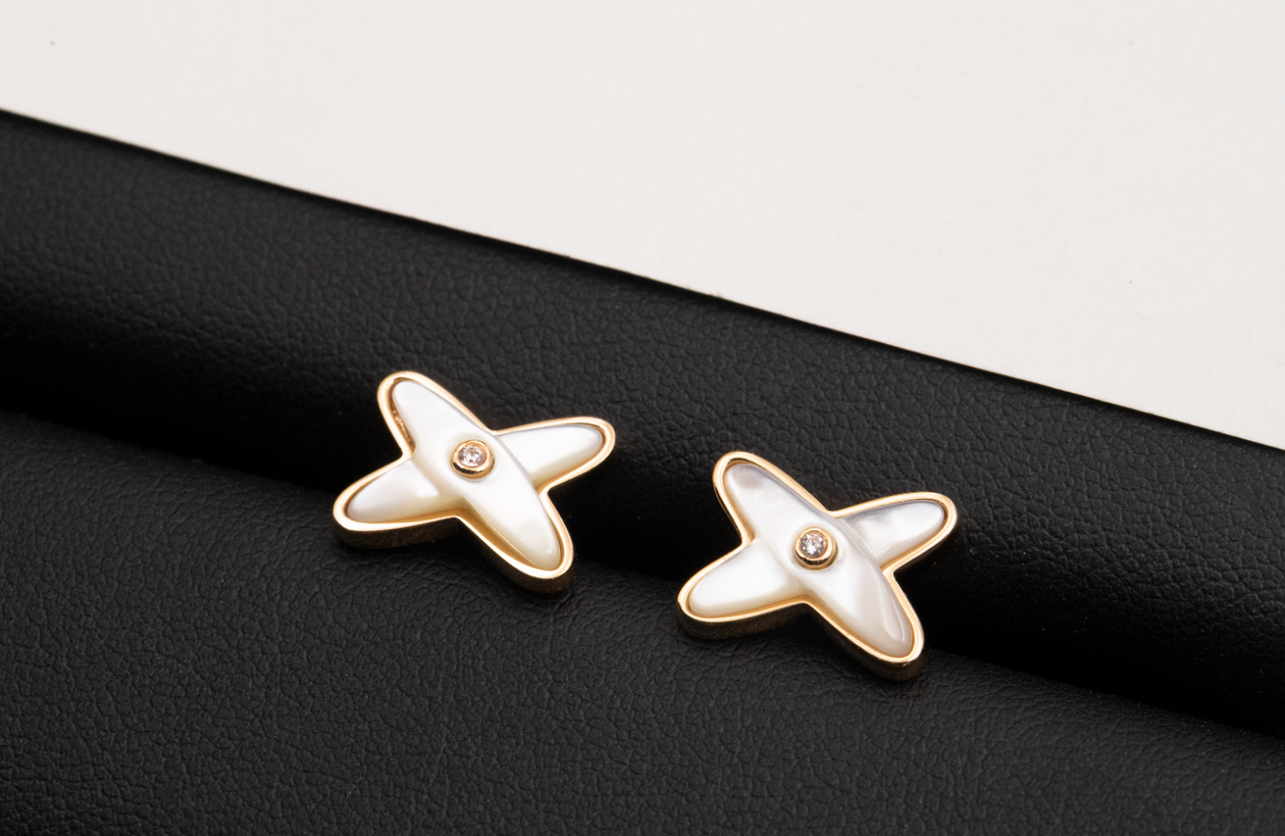 [Saipan]JEUX DE WHITE MOP ROSE GOLD DIAMOND EARRINGS