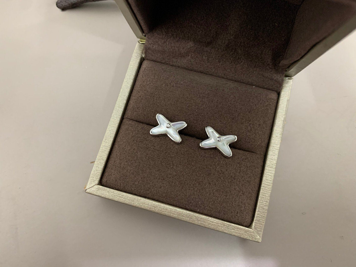 [Saipan]JEUX DE WHITE MOP SILVER DIAMOND EARRINGS