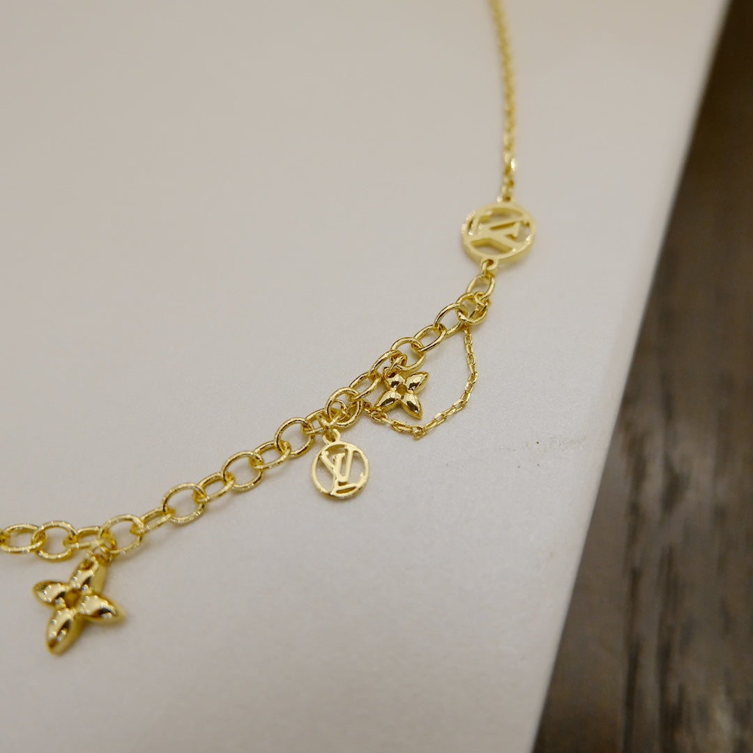 [Saipan]BLOOMING SUPPLE NECKLACE BRASS