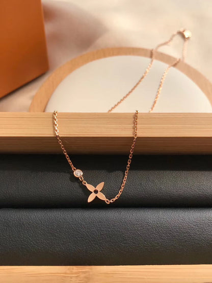 [Saipan]BLOSSOM PENDANT ROSE GOLD AND DIAMOND