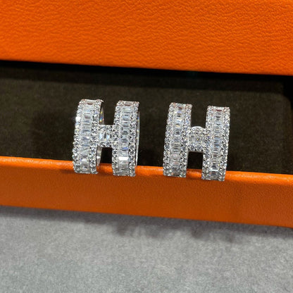 [Saipan]H STUD EARRINGS WITH SILVER DIAMONDS